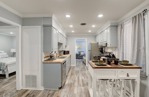 Springlake House | 3 BR/3BA- 2 King size BR and 1 double bed, suite style BR. Double BR = 2 beds.