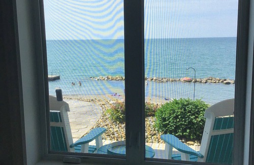 Geneva-on-the-Lake Condo | 3 BR/3Bath Lakefront condo-Sleeps 8 Beach level-indoor pool , private beach