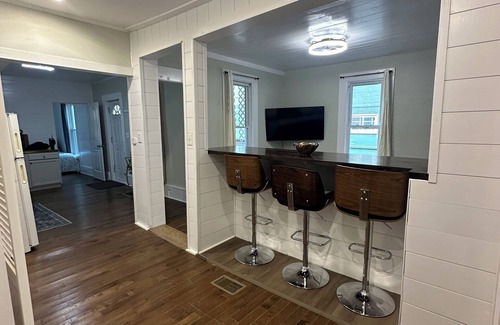 Cortland Apartment | 3 BR Apt conveniently located downtown Cortland