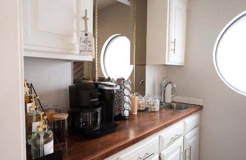 South Tulsa House | 3 BR by Mabee Center ORU, Casino, Jenks, Victory Church