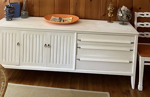 Clearwater Beach House | 3 BR Clearwater Beach, East Hampton. Walk to Beach!