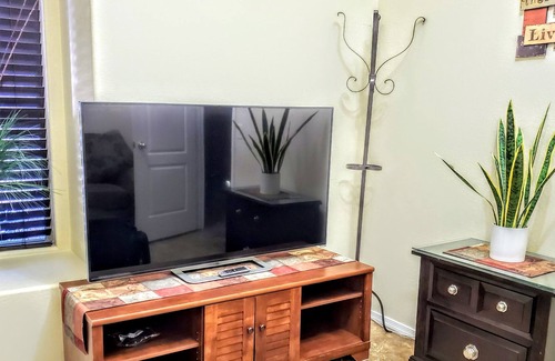 Maricopa House | 3 Br + Den 2000 Sq Ft Bungalow ***Heated Pool With A Slide***