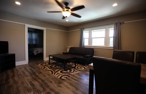 Southeast Anaheim House | 3 Br Disneyland Home — Sleeps 6-8