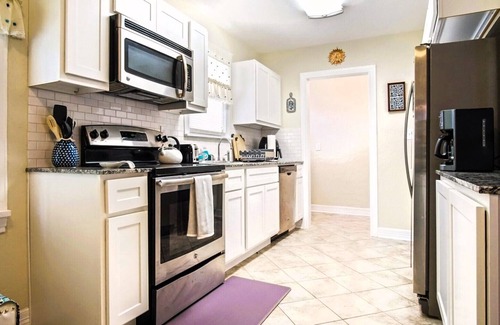 Central Oklahoma City House | 3 BR Historic Gem | 2 Baths | Modern Comforts | Near Downtown Bliss!