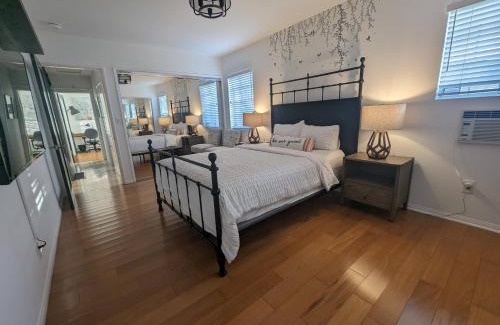 Mar Vista Villa | 3 BR + Near Venice Beach + Redecorated + Nice Backyard with BBQ