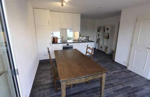 Vitznau Apartment | 3 Br - Peaceful House with Lake View