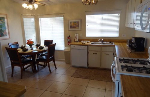 Indian Ridge House | 3 BR Private Pool Home 5miles from Disney - Free Pool + Spa Heat & Gas Grill