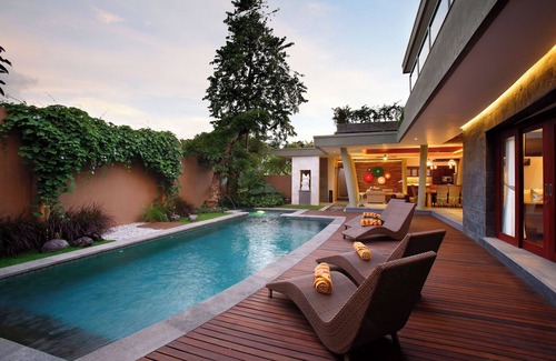 Nakula Villa | 3 BR Private Pool Villa, 5 mnts walking to the beach and Seminyak shopping area
