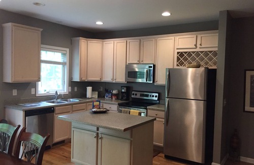 Fry's Spring House | 3 BR Quiet & Beautiful House,Near Downtown,UVA & Wineries