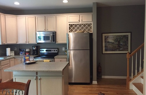 Fry's Spring House | 3 BR Quiet & Beautiful House,Near Downtown,UVA & Wineries