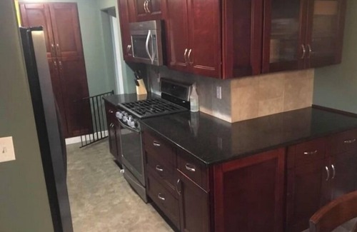 Bethany House | 3 BR, Renovated house in quiet area. SELF check in! NE Lincoln, Close 2 it all