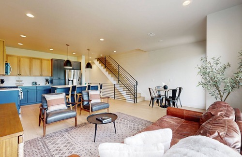 Crested Butte South House | 3 BR Townhome, Open Floor Plan, Mountain Views, and W/D
