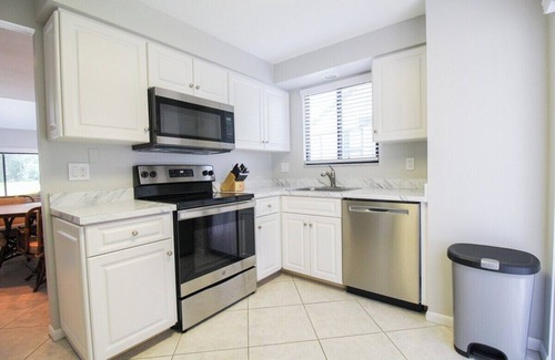 The Meadows House | 3 BR Two-Story Townhome in The Meadows - The Heartwood Haven