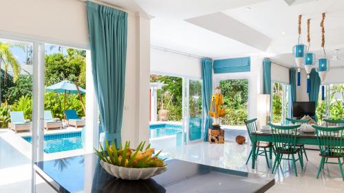 Maret Villa | 3 BR Villa Baan Khwam Rak, seconds to beach