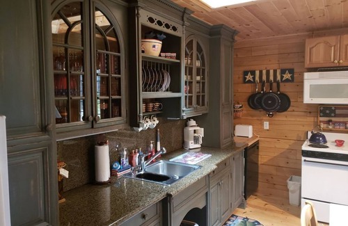 Lubec Cabin | 3 cabin family package, 4 kayaks,3 fire pits, full kitchens, no pet fee
