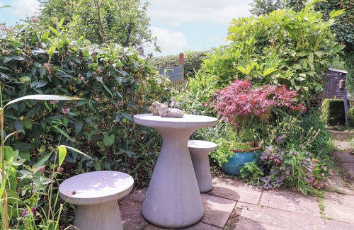 Ipswich Cottage | 3 CANADA COTTAGES, romantic, character holiday cottage in Hadleigh