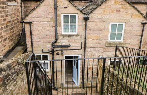 Duffield Cottage | 3 CASTLE ORCHARD, pet friendly, character holiday cottage in Duffield