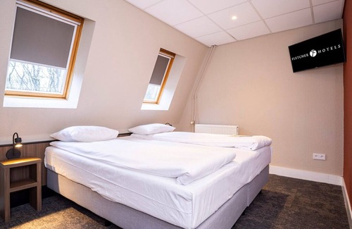 Doorwerth House | 3 Charming Doorwerth Rooms Surrounded by Nature, Close to Arnhem