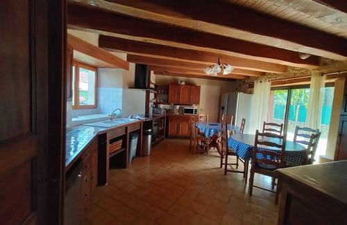 Veyrines-de-Vergt Cottage | 3 charming houses Quiet Comfort Park Swimming pool billiard, Bergerac-Périgueux