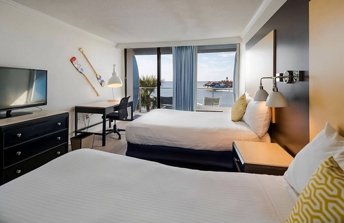 Rocky Point House | 3 Classy Units! Outdoor Pool, Parking, Pets Allowed Near The Florida Aquarium