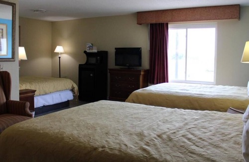 Mount Vernon House | 3 Convenient Units for Business Travel! Business Center, Free Parking