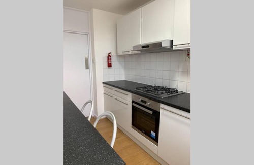 Chaucer Apartment | 3 Double BDR Flat 6 min walk to Borough Station