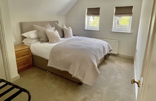 Rolleston on Dove Cottage | 3 double bed Cottage in beautiful village on the Staffordshire/Derbyshire border