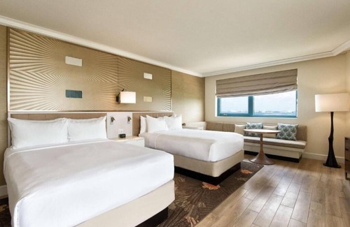 Garrison Historic Area Hotel | 3 Elegant Ocean View Suites Perfect for the Whole Family in Beachfront Resort