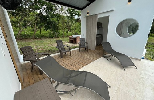 Villeta Cabin | 3 Espacios Independientes, Piscina, Cerca al Pueblo