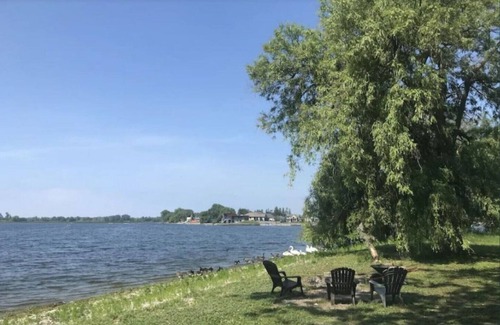 Brighton Cottage | #3 Family and pet friendly - monthly/seasonal rental