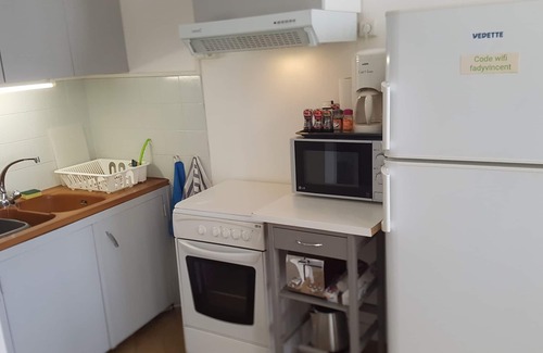 Saint-Jean-du-Bruel House | 3 family apartments in the heart of the village