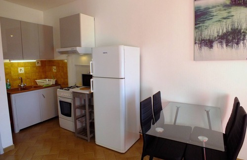 Saint-Jean-du-Bruel House | 3 family apartments in the heart of the village
