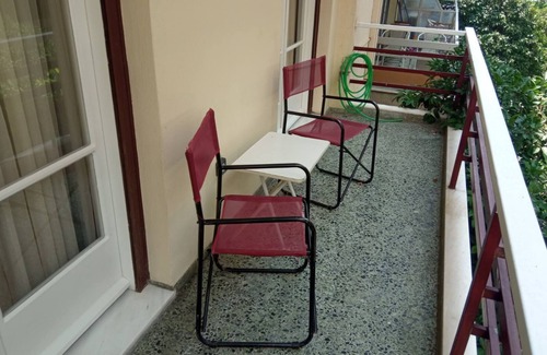 Athens City Centre Apartment | 3-Generations Athenian home at the foot of the Acropolis hill in Athen"s center