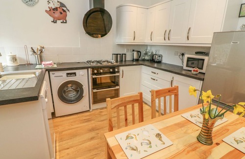 Long Preston Cottage | 3 GUYS COTTAGES, pet friendly, with open fire in Long Preston