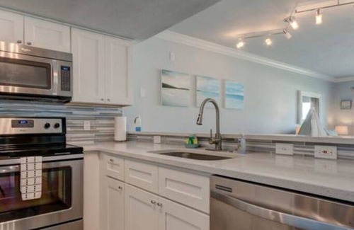 Bay Esplanade Condo | #3-HOLIDAY SALE! BOOK NOW! 2 BR- On the Sand!