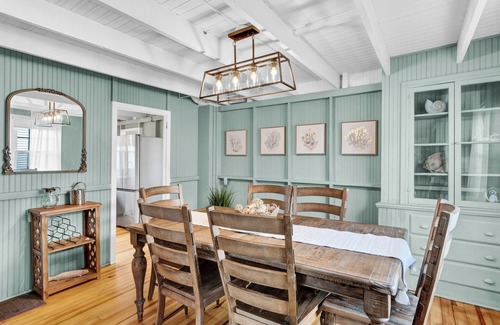 Niantic House | 3 Houses Off the Water at Private Black Point Beach newly furnished 4 bed