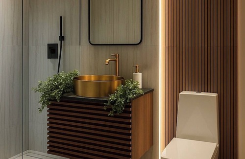 East Allegheny Apartment | 3 KING Bedrooms The Sapphire Hideaway