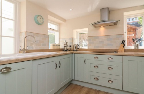 Porlock Cottage | 3 Lowerbourne Terrace