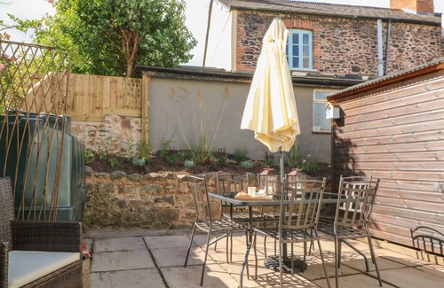 Porlock Cottage | 3 Lowerbourne Terrace