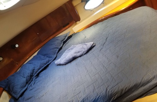 La Romana Boat Rental | 3 luxury bedrooms with 2 bathrooms with shower included, good location.