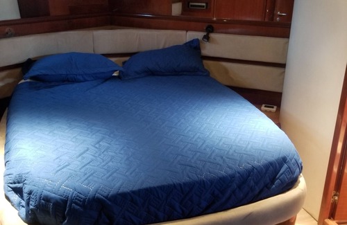 La Romana Boat Rental | 3 luxury bedrooms with 2 bathrooms with shower included, good location.