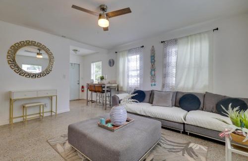 Royal Poinciana House | 3 Mi to Beach Quaint Home with Patio in Hollywood