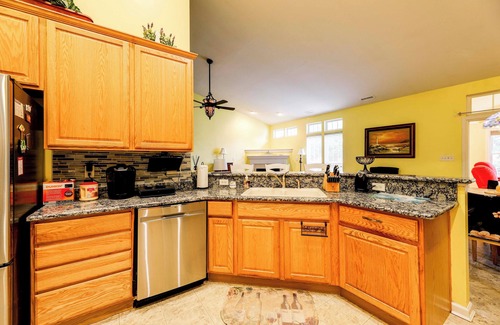 Ocean View House | 3 Mi to Bethany Beach: Family Home w/Movie Room!