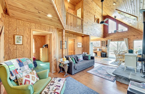 Hobart Cottage | 3 Mi to Catskill Trail: Stamford Cottage w/Views