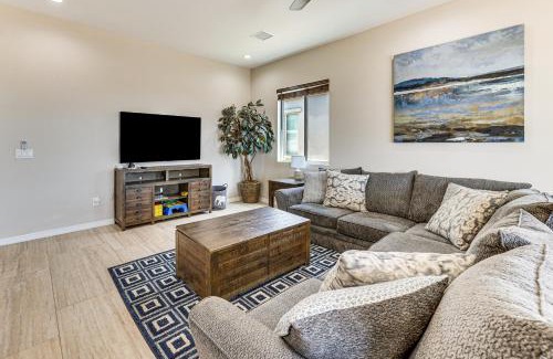 Mohave Valley House | 3 Mi to Colorado River New-Build Family Home!