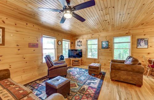 Byrdstown House | 3 Mi to Dale Hollow Lake Wooded Retreat with Decks!