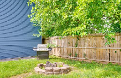 Clifton Heights Apartment | 3 Mi to Dtwn Cozy Apt with Yard in Louisville!