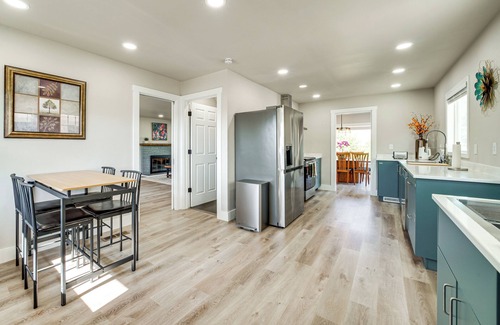 Terrace Heights House | 3 Mi to Dtwn: Family Home w/Garden & EV Charger