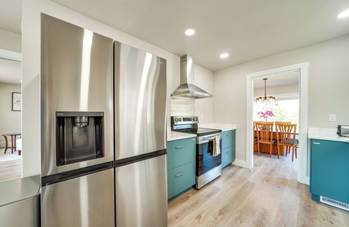 Terrace Heights House | 3 Mi to Dtwn: Family Home w/Garden & EV Charger