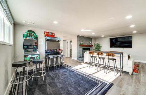 Terrace Heights House | 3 Mi to Dtwn Family Home with Garden and EV Charger